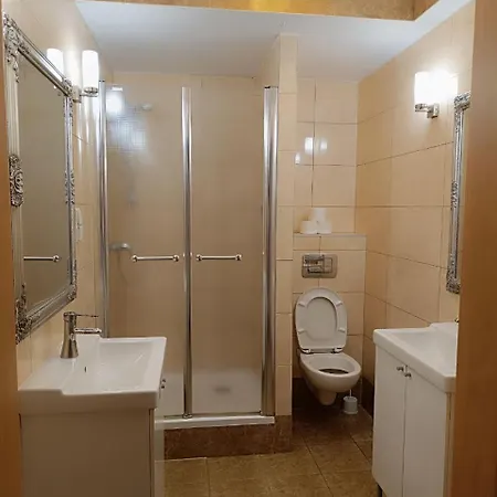 شقة Big - 60m2 - 3 Beds - Lift - Balcony - Parking - 6 People